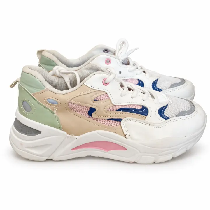 Tenis multicolor para mujer con suela gruesa — US 6